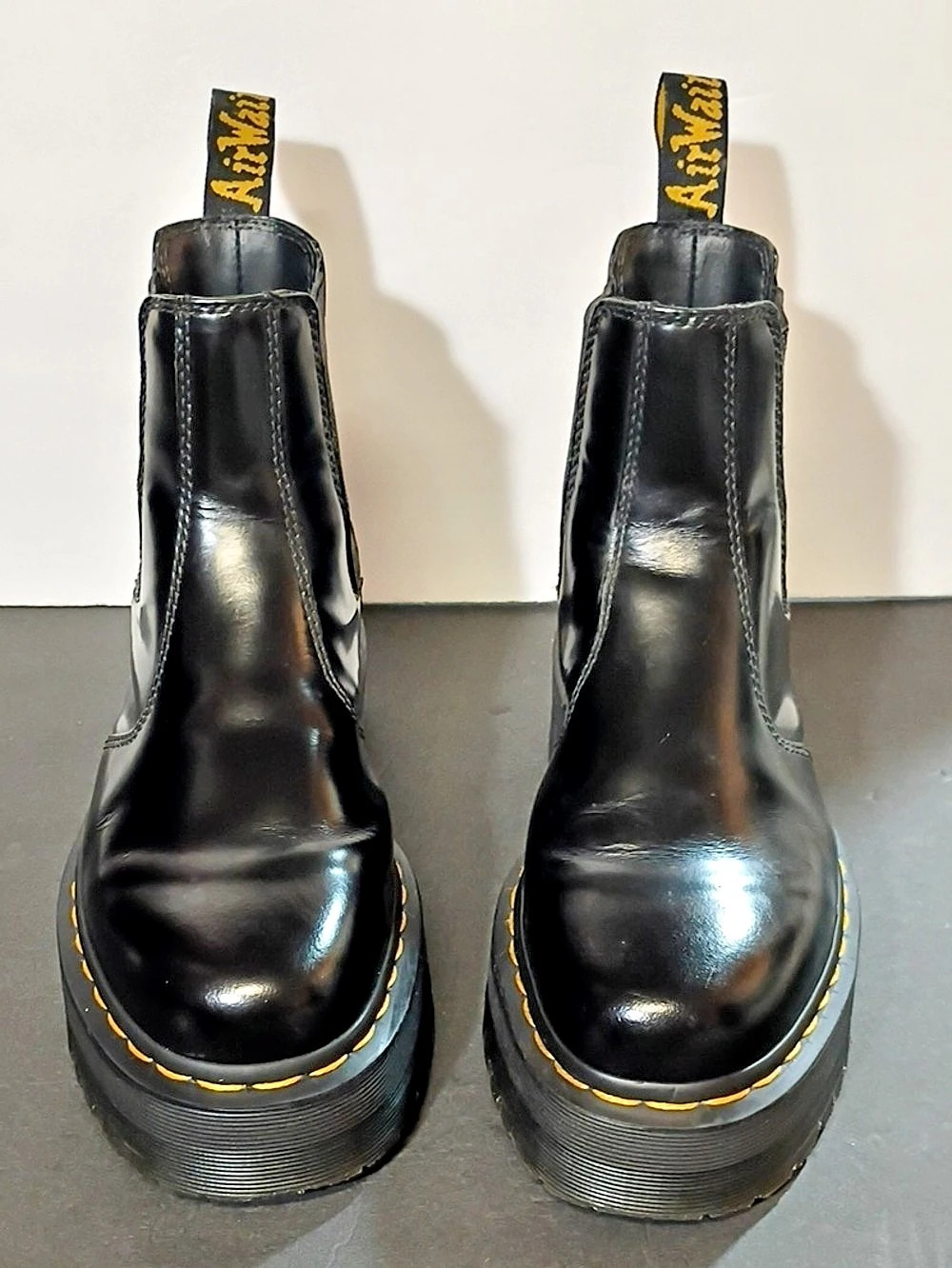 Dr. Martens 2976 Quad Platform Chelsea Boots Black  Size 8 W